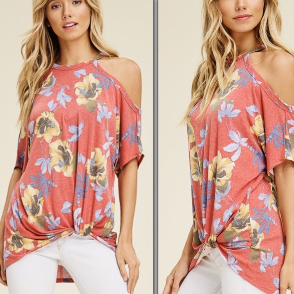 Floral Front Twist Tee - Picture 2 of 4
